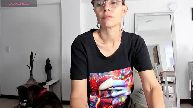 Snapshot of MireyaTorresGu chatting on 01/30/25, 01:53 MireyaTorresGu online show from 01/30/25, 01:53