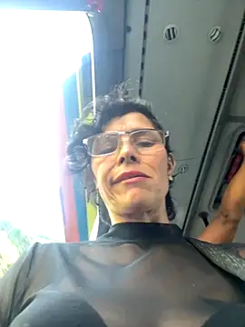 Snapshot of MireyaTorresGu chatting on 09/22/25, 09:06 MireyaTorresGu online show from 09/22/25, 09:06