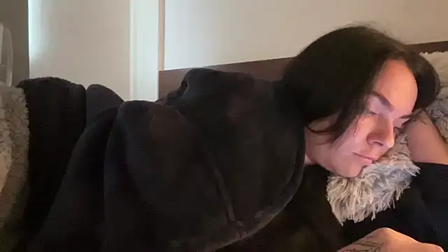 yorkshiregal online show from 12/04/24, 10:35