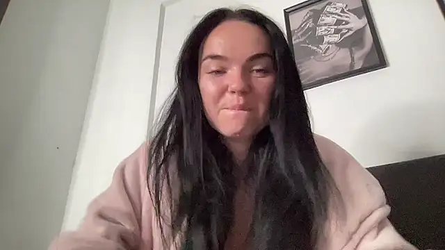 yorkshiregal online show from 11/02/25, 07:55