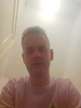 Snapshot of Hectorthyssen1 chatting on 06/29/26, 01:55 Hectorthyssen1 online show from 06/29/26, 01:55
