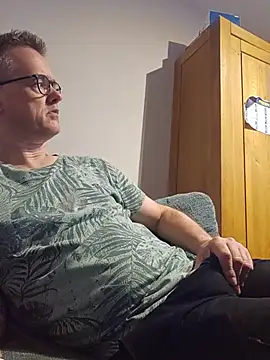 Snapshot of Hectorthyssen1 chatting on 07/09/26, 11:09 Hectorthyssen1 online show from 07/09/26, 11:09