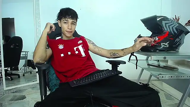 Zacktk7 online show from 12/10/24, 11:19