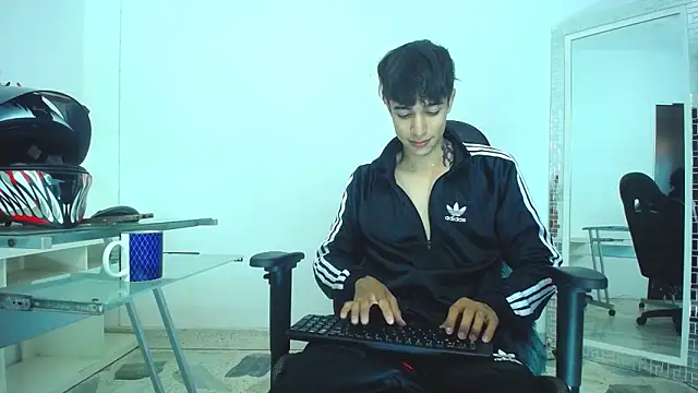 Zacktk7 online show from 12/24/24, 09:11