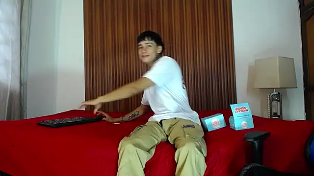 Zacktk7 online show from 12/28/24, 04:52