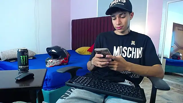 Zacktk7 online show from 01/03/25, 09:05