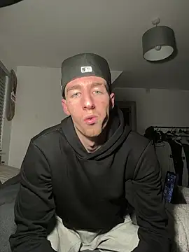 MikesWood21 online show from 12/14/24, 03:07