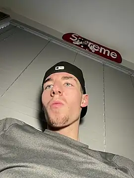 MikesWood21 online show from 01/29/25, 03:15