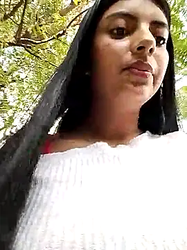 Baby Niels online show from 02/17/25, 01:32