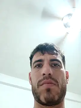 Snapshot of jhonyhot9292 chatting on 10/07/25, 06:54 jhonyhot9292 online show from 10/07/25, 06:54