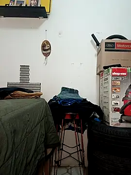 jhonyhot9292 online show from 03/08/26, 08:45