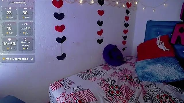 Snapshot of zarquita99 chatting on 03/04/25, 12:55 zarquita99 online show from 03/04/25, 12:55