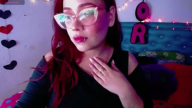 Snapshot of zarquita99 chatting on 03/13/25, 07:53 zarquita99 online show from 03/13/25, 07:53