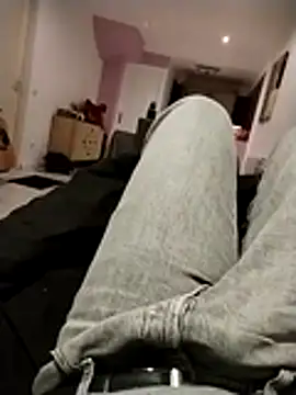 JulesG18 online show from 02/20/26, 05:02