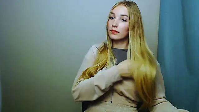 Snapshot of Queen_ofLove chatting on 11/28/25, 11:29 Queen ofLove online show from 11/28/25, 11:29