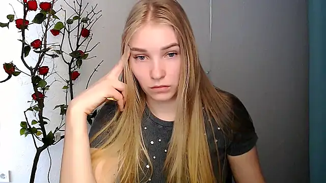 Queen ofLove online show from 04/01/26, 11:22