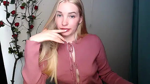 Queen ofLove online show from 04/06/26, 12:39