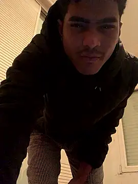 Ryan-hot online show from 12/04/24, 06:39