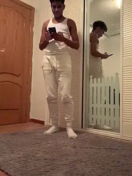 Ryan-hot online show from 12/06/24, 07:23