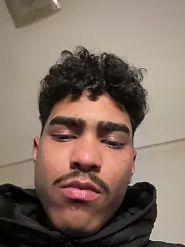 Ryan-hot online show from 02/23/25, 10:53