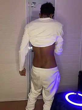 Ryan-hot online show from 03/09/25, 12:53