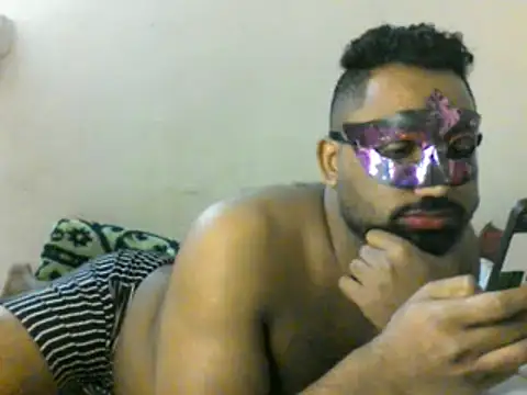 Snapshot of medo232586 chatting on 12/08/24, 11:24 medo232586 online show from 12/08/24, 11:24