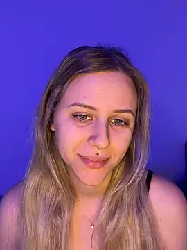 lunawolf21 online show from 02/09/26, 07:23