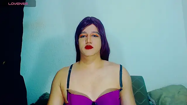 Snapshot of alexandrasexy32 chatting on 05/10/26, 03:12 alexandrasexy32 online show from 05/10/26, 03:12