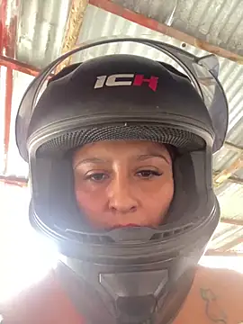 Snapshot of Keittly_ chatting on 12/15/24, 05:53 Keittly online show from 12/15/24, 05:53