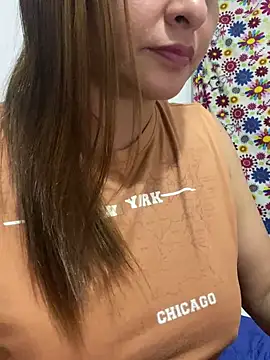 Snapshot of Keittly_ chatting on 12/17/24, 12:45 Keittly online show from 12/17/24, 12:45