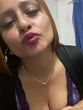 Snapshot of Keittly_ chatting on 01/14/25, 04:15 Keittly online show from 01/14/25, 04:15