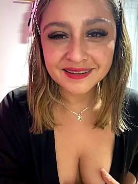 Snapshot of Keittly_ chatting on 09/19/25, 12:45 Keittly online show from 09/19/25, 12:45