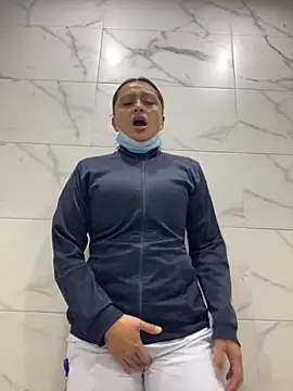 Snapshot of Keittly_ chatting on 10/08/25, 03:26 Keittly online show from 10/08/25, 03:26