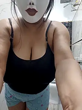 ankita-bonggirl online show from 04/12/26, 10:53