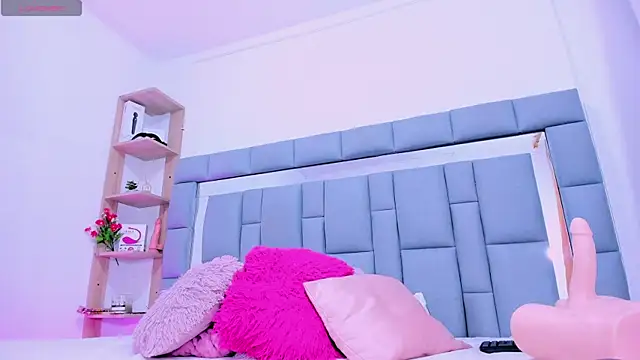 vivianne scott online show from 03/03/25, 12:16