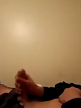 Snapshot of BOSKING1018 chatting on 12/05/24, 02:20 BOSKING1018 online show from 12/05/24, 02:20