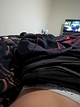 Snapshot of BOSKING1018 chatting on 10/20/25, 03:18 BOSKING1018 online show from 10/20/25, 03:18