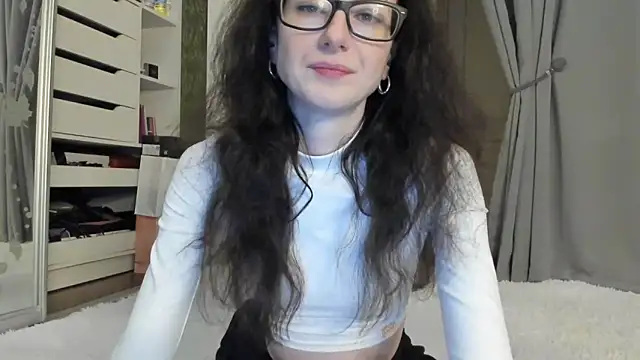 Snapshot of Baby_Jewel chatting on 11/06/25, 11:11 Baby Jewel online show from 11/06/25, 11:11