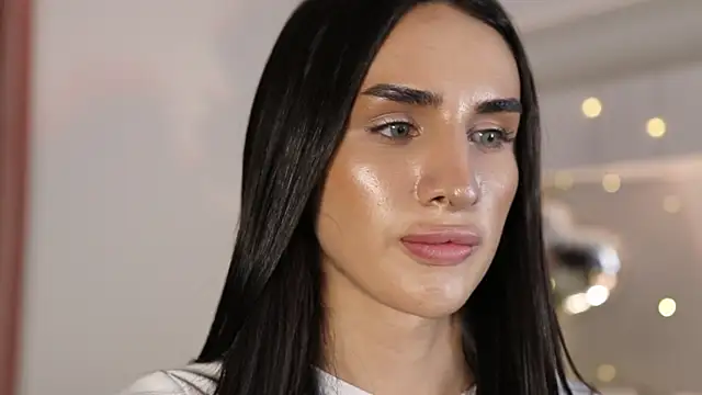 Kim Oberlin  online show from 02/18/25, 02:16