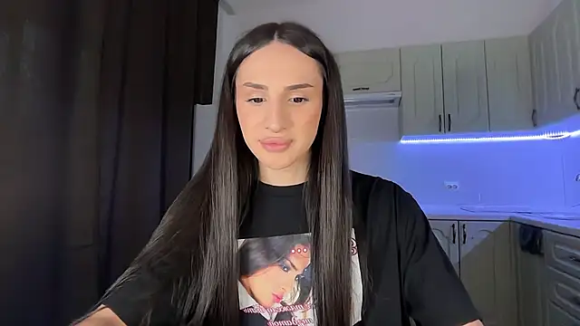 Kim Oberlin  online show from 03/03/26, 02:01