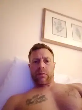 bennyboi1985 online show from 05/12/26, 01:47
