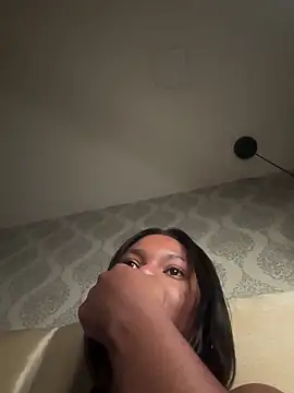 SophiaSmiiths  online show from 03/22/25, 11:32