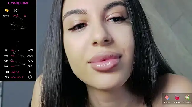  Evelyynn  online show from 12/31/24, 08:48