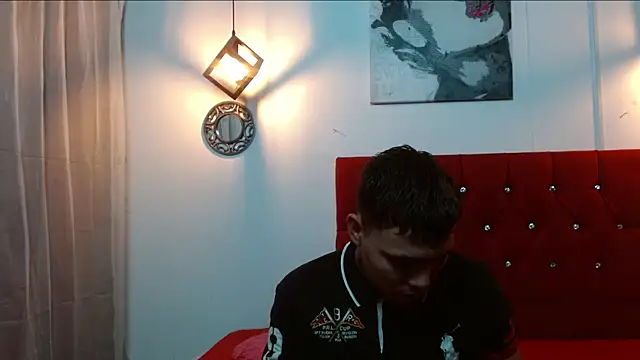 Snapshot of couple_lovelyds chatting on 02/26/25, 01:53 couple lovelyds online show from 02/26/25, 01:53