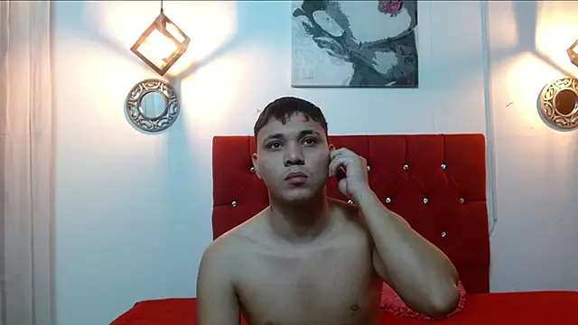 Snapshot of couple_lovelyds chatting on 02/28/25, 12:31 couple lovelyds online show from 02/28/25, 12:31