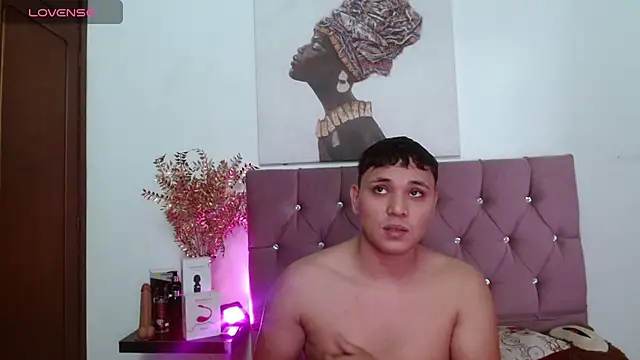 Snapshot of couple_lovelyds chatting on 09/28/25, 08:36 couple lovelyds online show from 09/28/25, 08:36