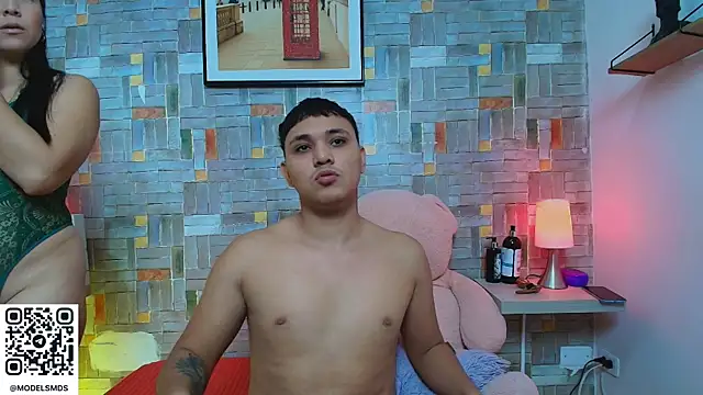 Snapshot of couple_lovelyds chatting on 11/04/25, 08:30 couple lovelyds online show from 11/04/25, 08:30