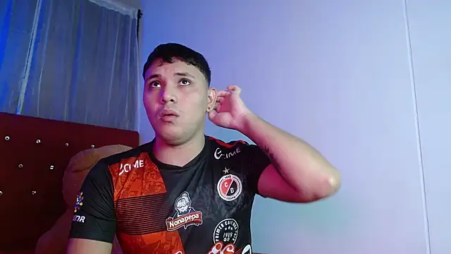 Snapshot of couple_lovelyds chatting on 11/07/25, 08:42 couple lovelyds online show from 11/07/25, 08:42