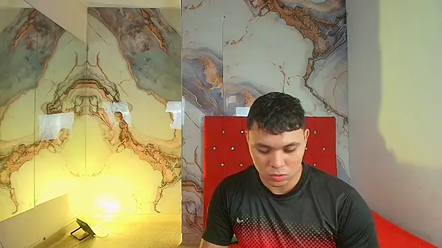 Snapshot of couple_lovelyds chatting on 12/13/25, 09:09 couple lovelyds online show from 12/13/25, 09:09