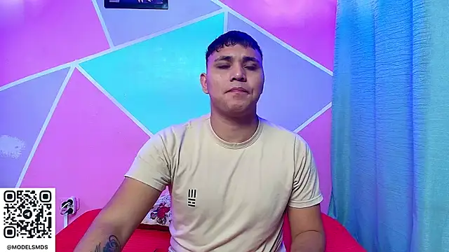 couple lovelyds online show from 01/08/26, 08:33